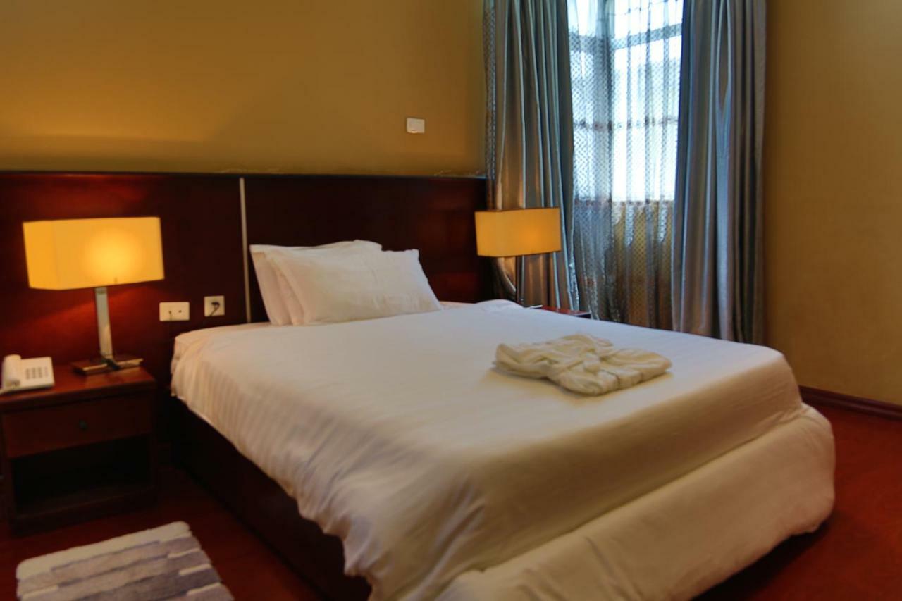 Yinm Furnished Apartment Адис Абеба Екстериор снимка