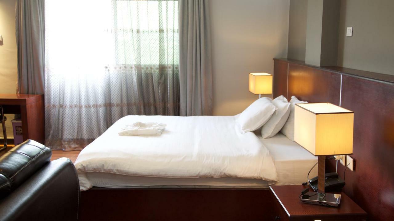 Yinm Furnished Apartment Адис Абеба Екстериор снимка