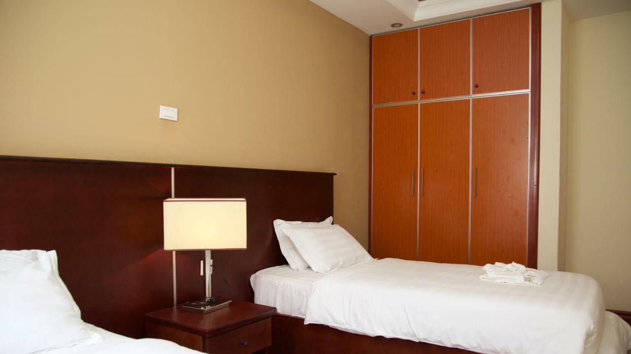 Yinm Furnished Apartment Адис Абеба Екстериор снимка