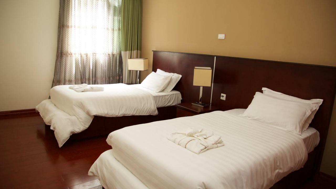 Yinm Furnished Apartment Адис Абеба Екстериор снимка