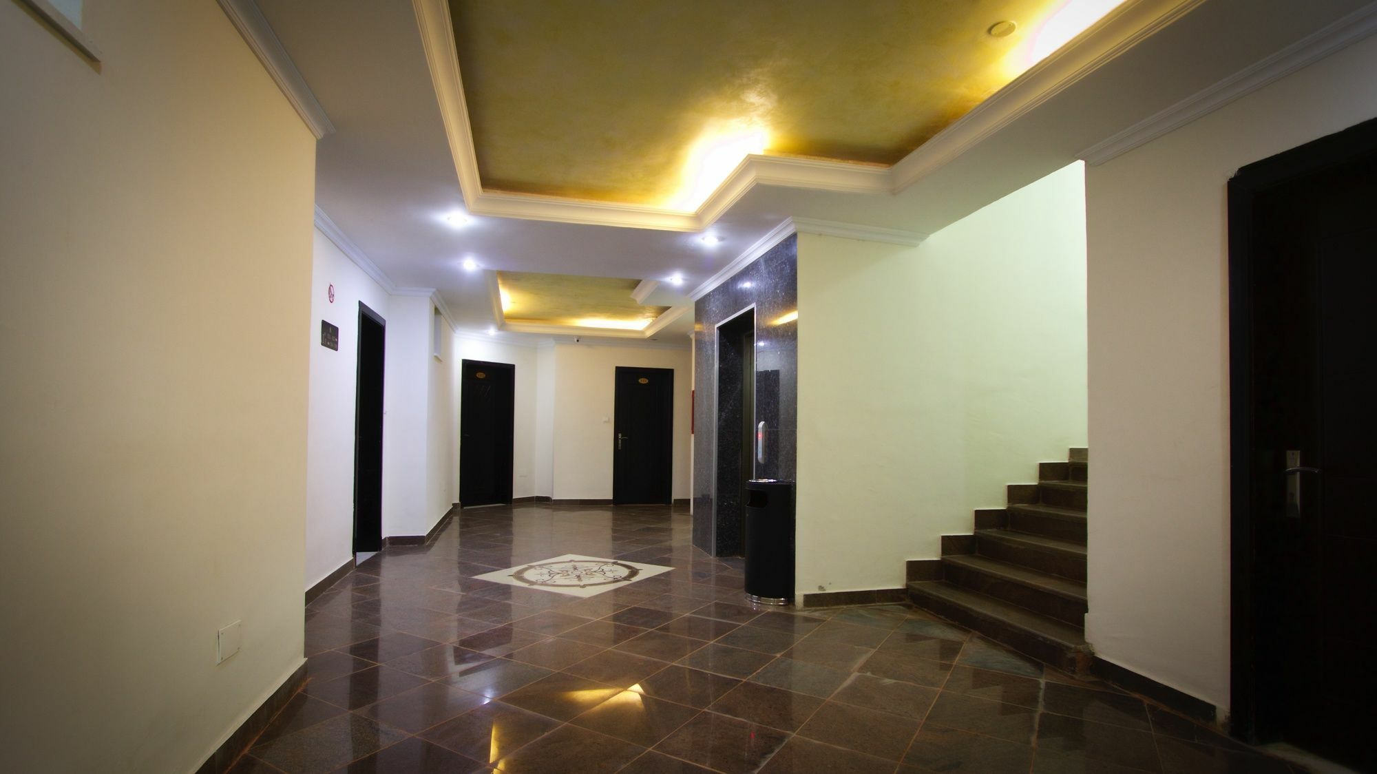 Yinm Furnished Apartment Адис Абеба Екстериор снимка