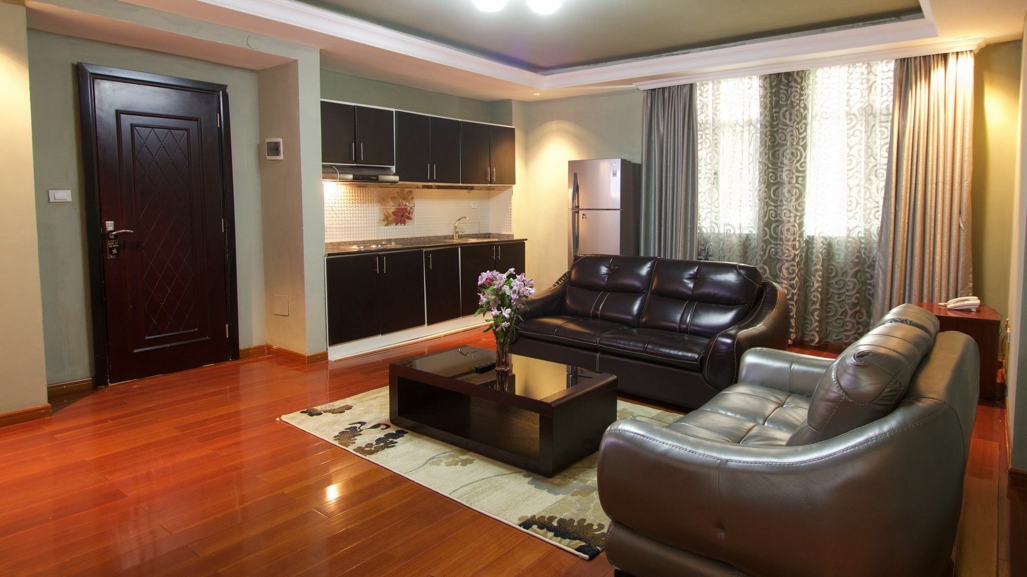 Yinm Furnished Apartment Адис Абеба Екстериор снимка